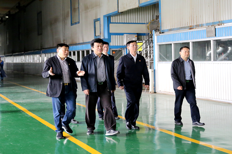 2019年5月8日，時任國家水利部原總工程師、水利部參咨委副主任委員汪洪蒞臨景興紙業(yè)調(diào)研節(jié)水工作