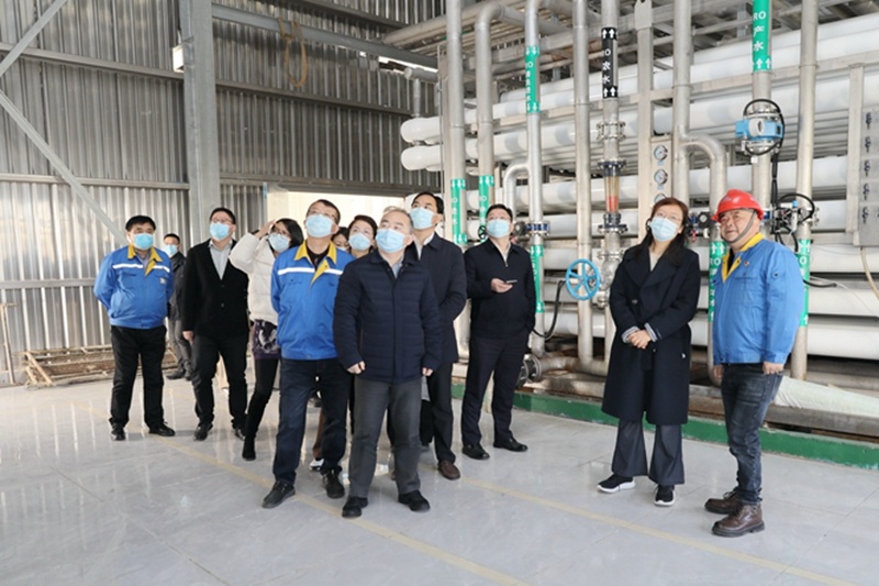 2022年12月15日，時任浙江省發(fā)展改革委黨組成員、副主任吳紅梅蒞臨景興紙業(yè)調(diào)研企業(yè)用能、節(jié)能工作